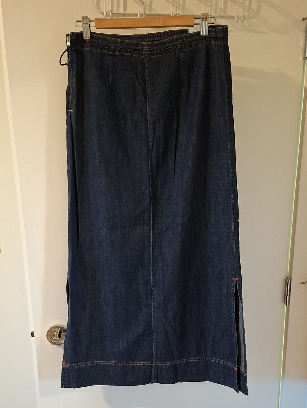 Vintage Y2K Mavi Denim Maxi Skirt with Slits, Kangaroo Pocket & Toggles (Size M) - Picture 7 of 10